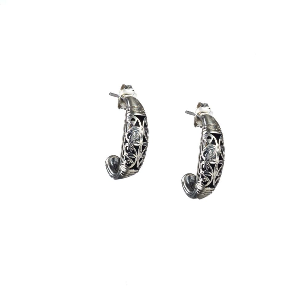 Classical hoop earrings in Sterling Silver