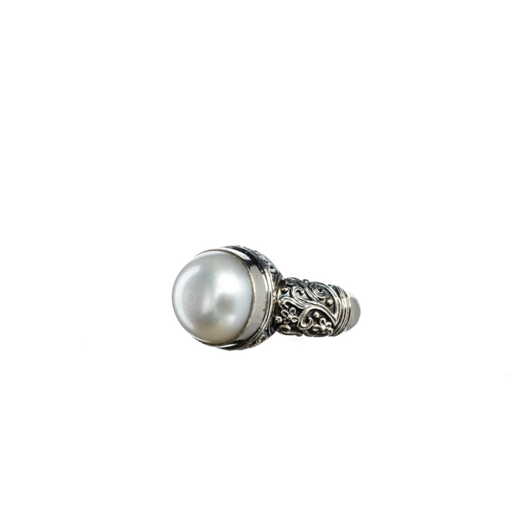Eve ring in Sterling Silver with Pearl
