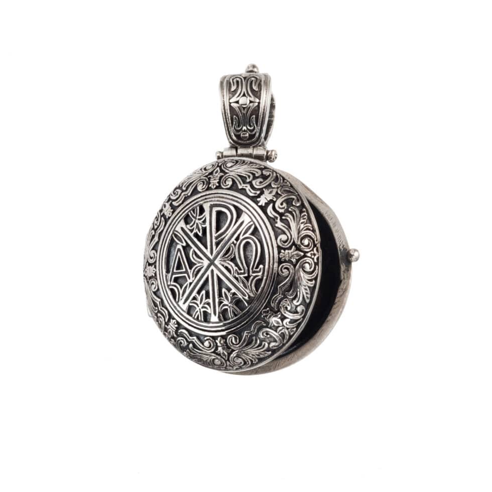 Locket pendant in Sterling Silver