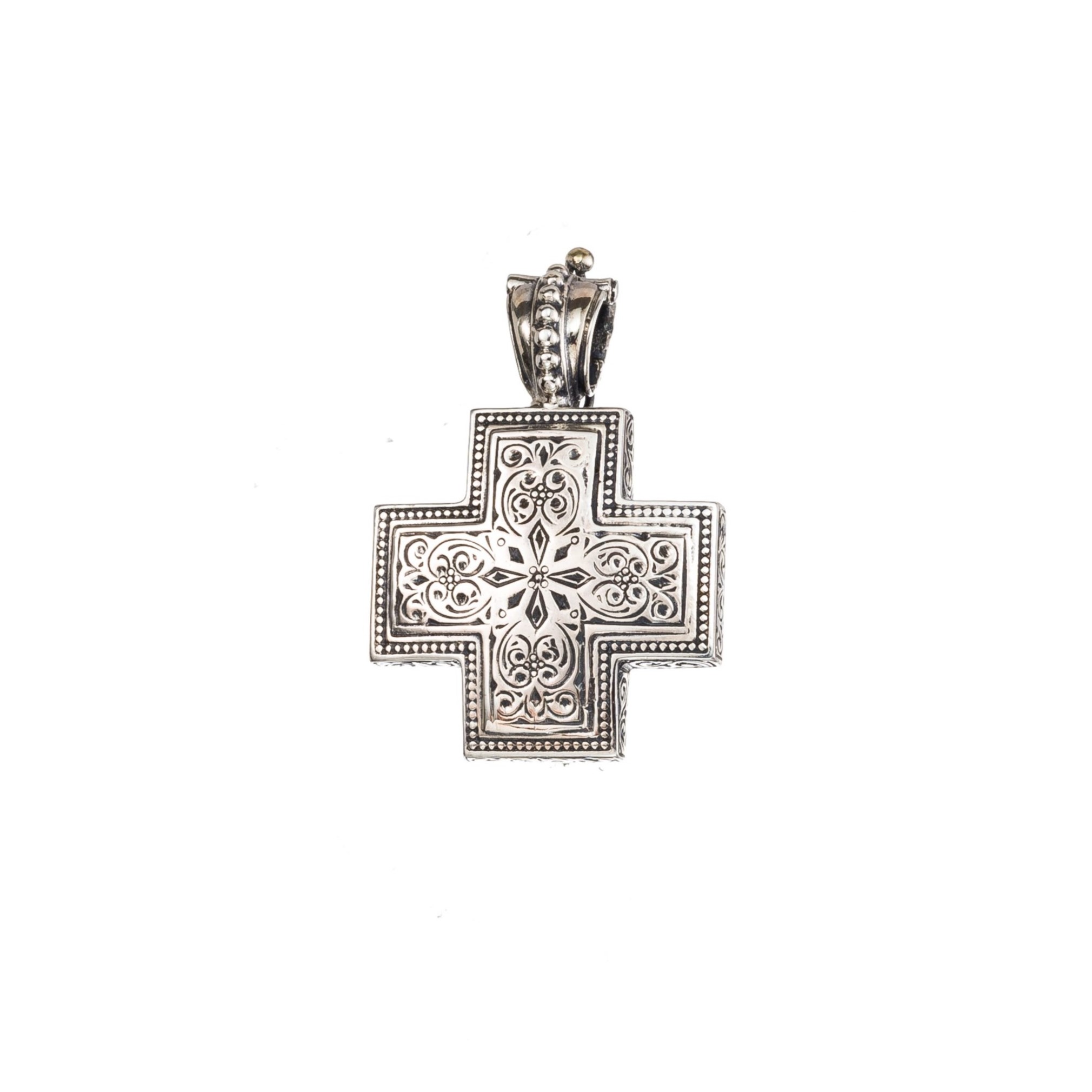 Classic square cross in Sterling Silver