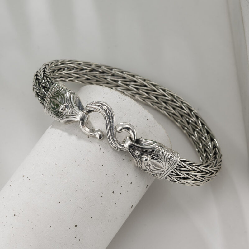 Fishbone Handmade Chain bracelet in Sterling Silver