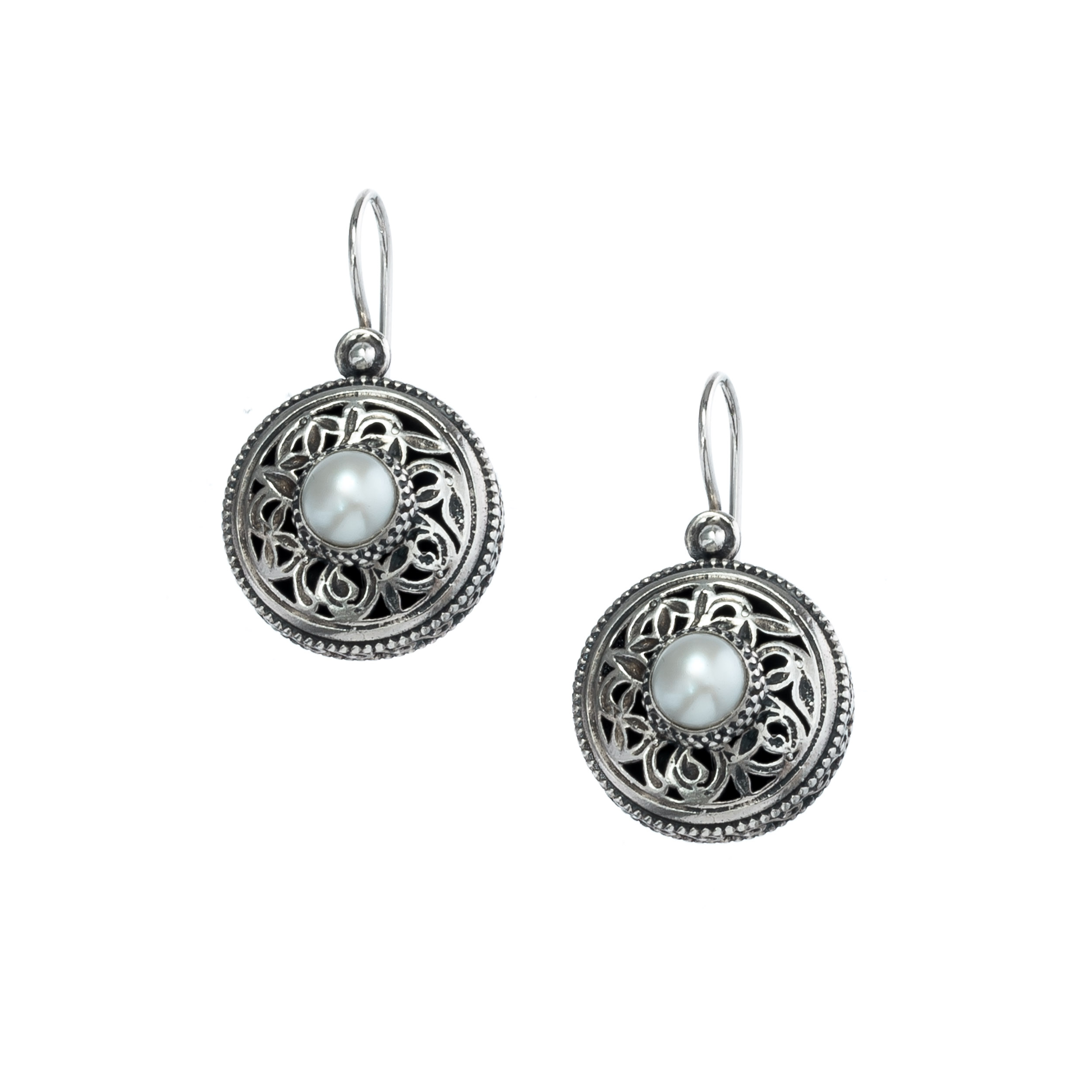 Garden Shadows Round earrings in Sterling Silver with pearls