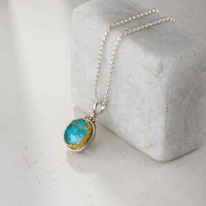Iris Oval Pendant in Sterling Silver with Gold Plated Parts and Doublet Gemstone