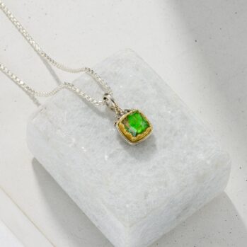 Iris small Square Pendant in Sterling Silver with Gold Plated Parts and Doublet Gemstone