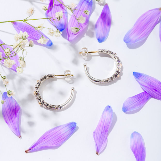Kassandra Hoops earrings in 18K Gold and Sterling Silver - Image 2