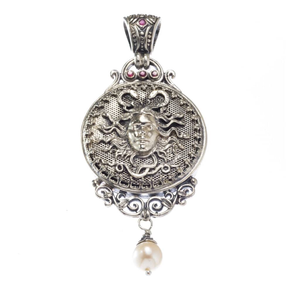 Medusa pendant in Sterling Silver