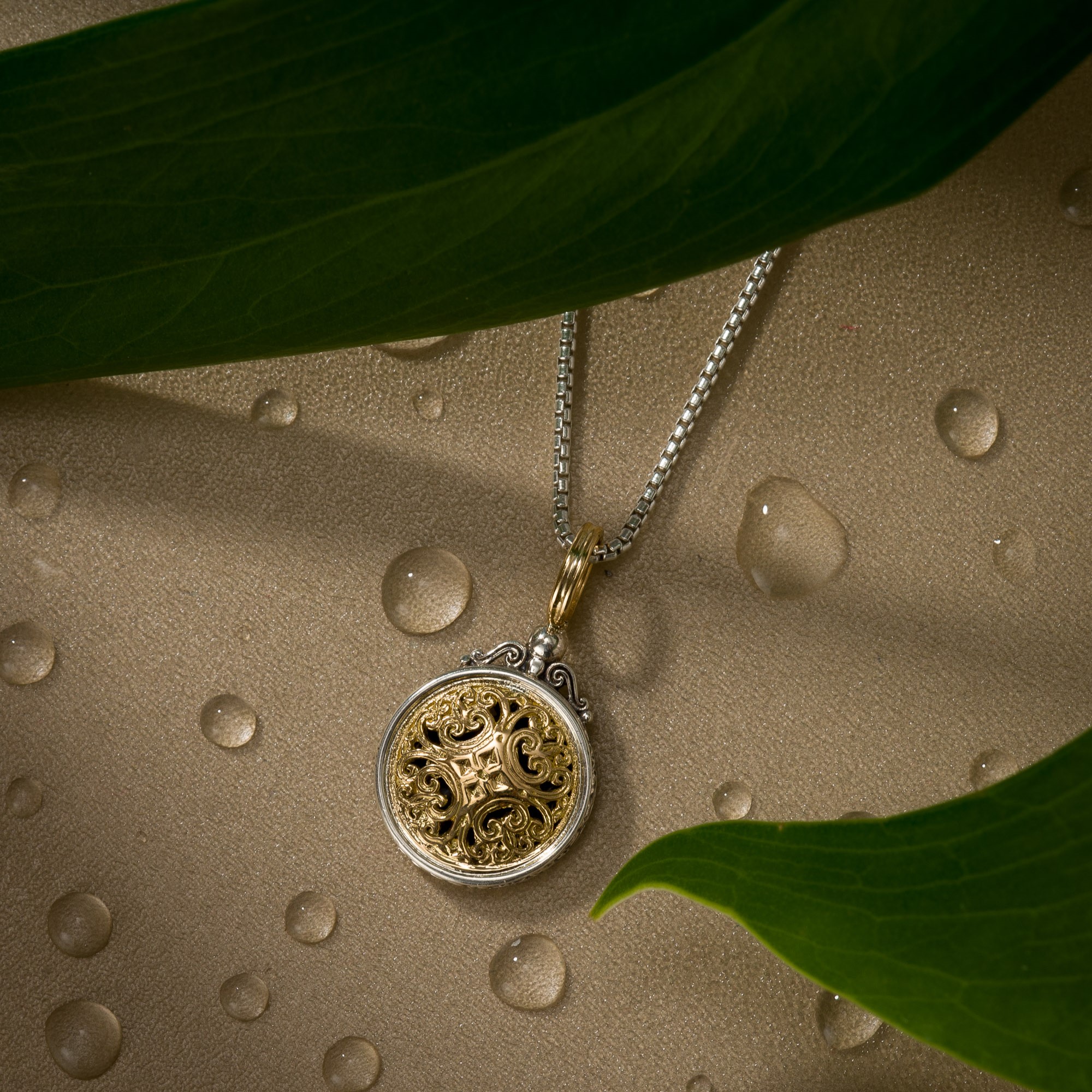 Mediterranean round Pendant in 18K Gold and Sterling Silver