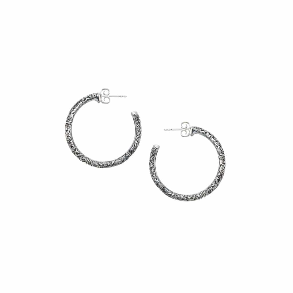 Hoop earrings in sterling silver
