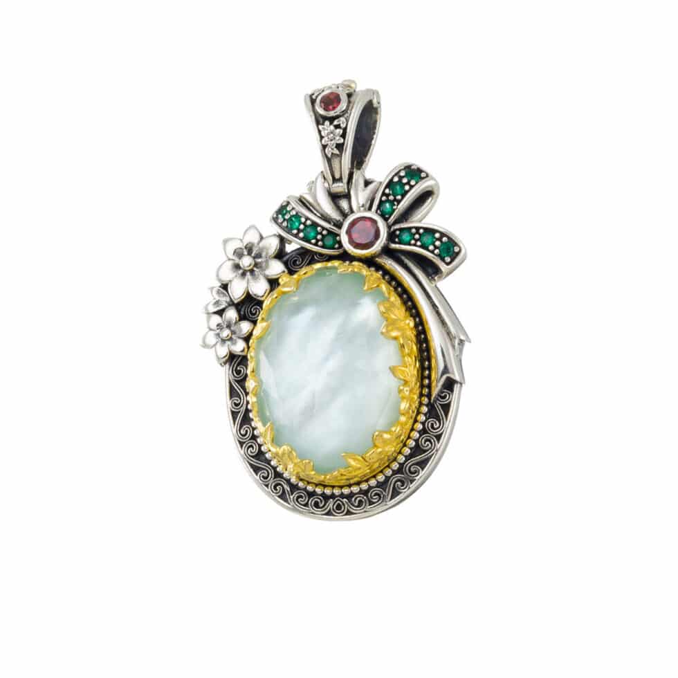 Dione oval pendant in Sterling Silver with Gold Plated Parts