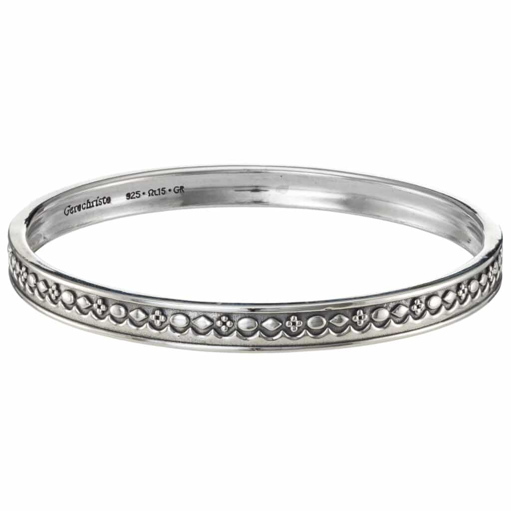 Bangle bracelet in sterling silver