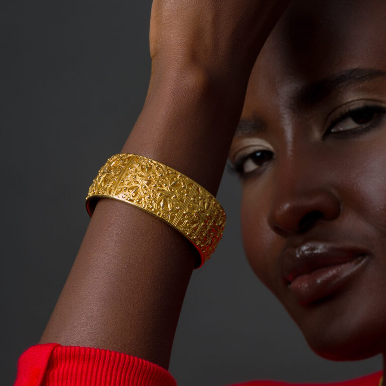 Kallisto Cuff Bracelet in Gold plated silver 925 - Image 2