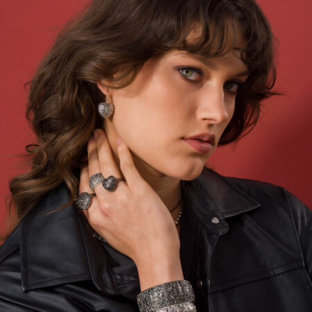 Kallisto Heart Ring in Black plated sterling silver - Image 5