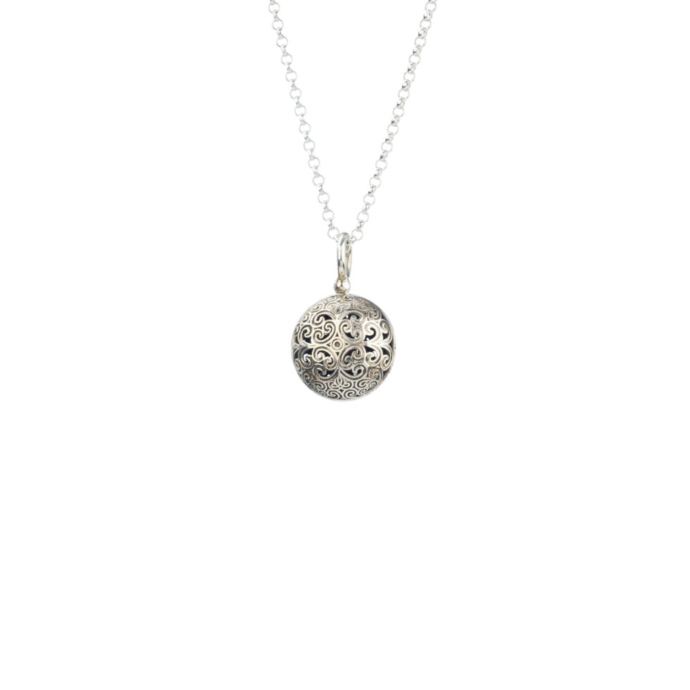 Kallisto round pendant in oxidized silver 925