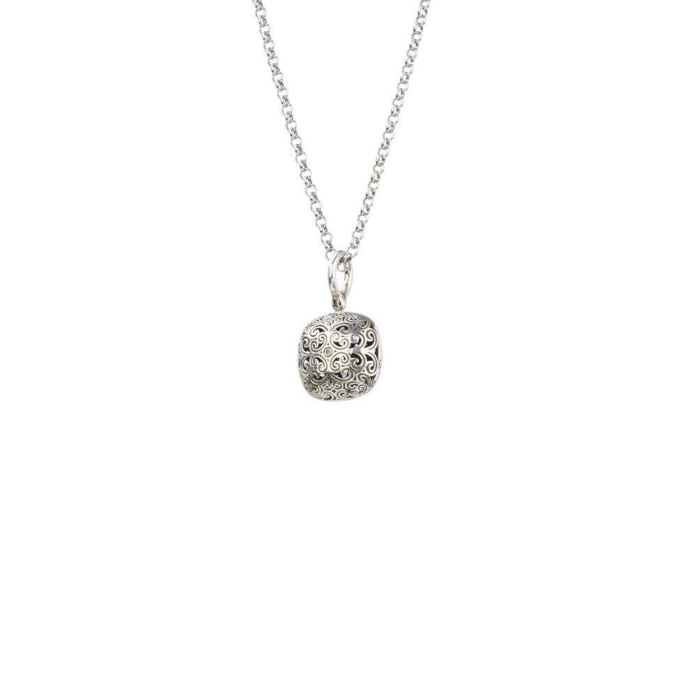 Kallisto cushion pendant in oxidized silver 925