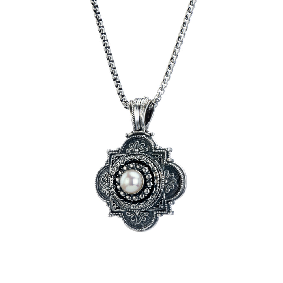Athenian flower pendant in Sterling silver