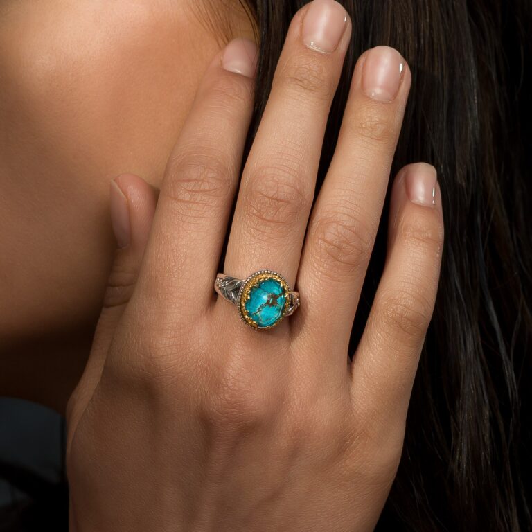 Dione Oval Ring in Sterling Silver with Gold plated parts and Doublet Gemstone