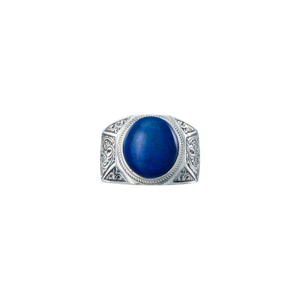 Classic oval Ring in sterling silver with semi precious stone