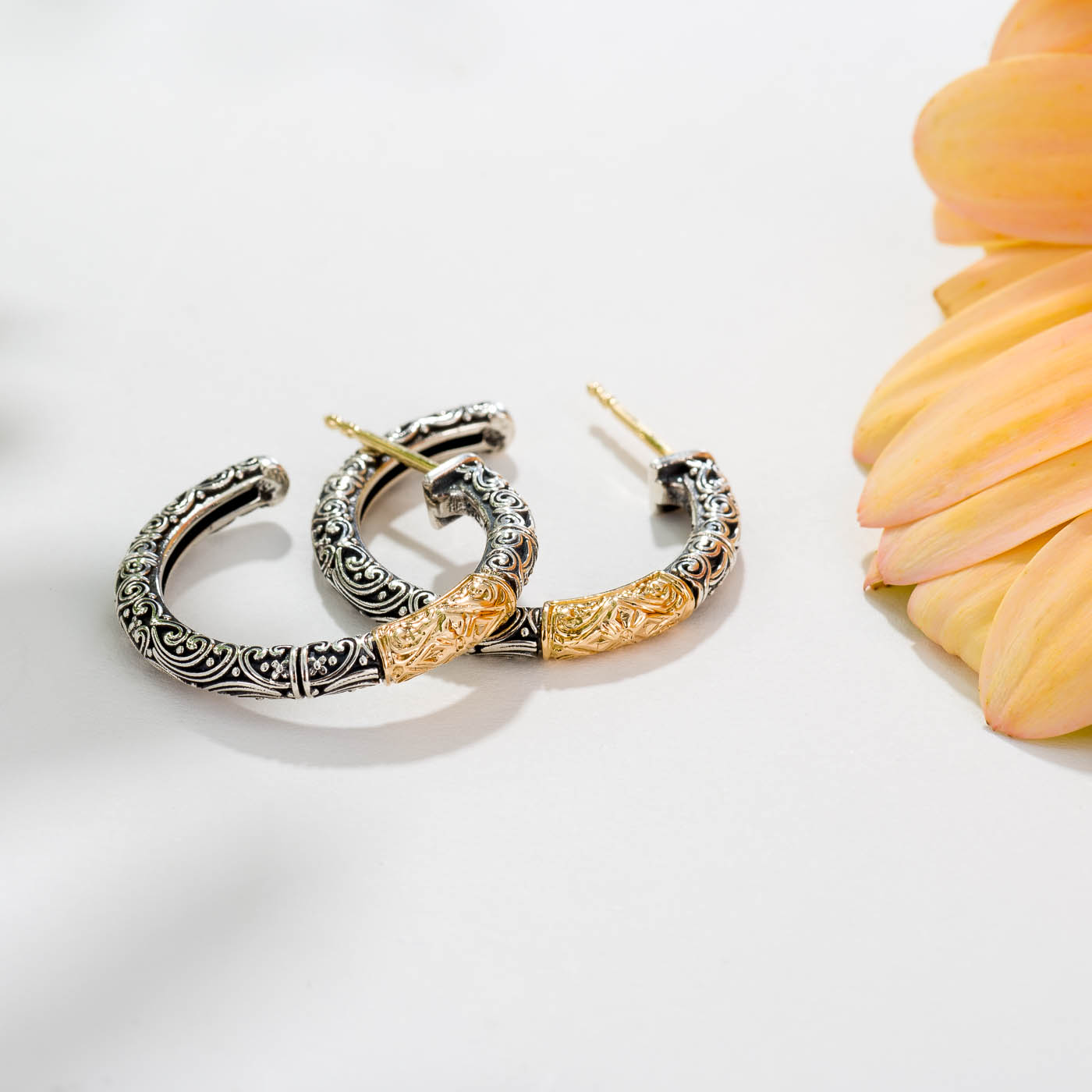 Eve hoops Earrings in 18K Gold and Sterling Silver