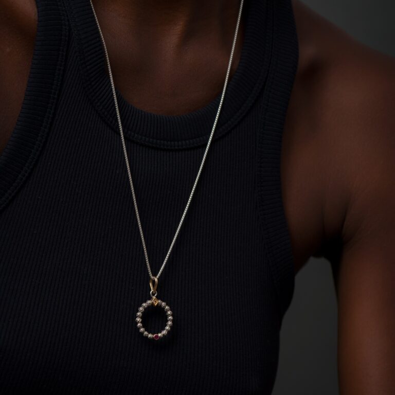 Eve circle Pendant in 18K Gold and sterling silver with Gemstones - Image 2