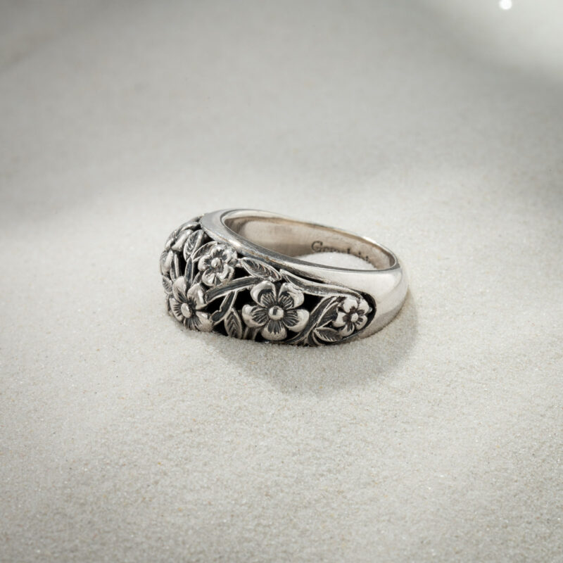 Harmony ring in Sterling Silver