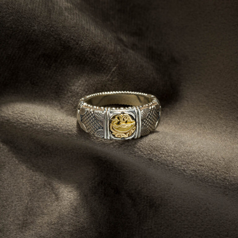Alexandrian Bird Wide Band Ring in 18K Gold and Sterling Silver - Image 2