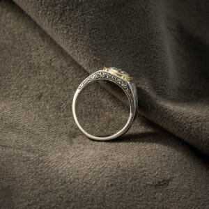 Mini Vergina Square Ring in 18K Gold and Sterling Silver - Image 3