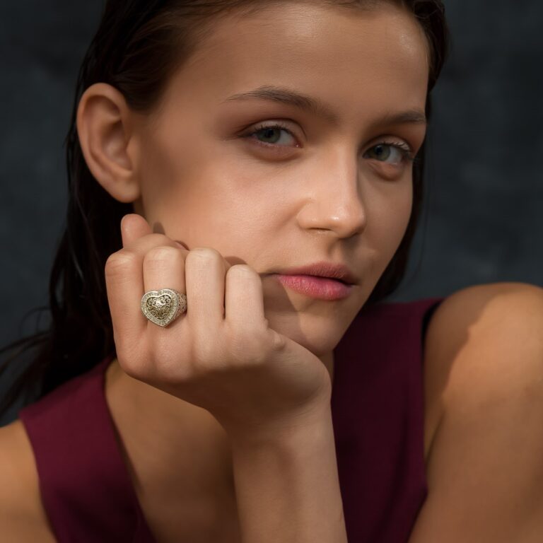 Kosmos Heart Ring in 18K Gold and Sterling Silver with Brown Diamonds - Image 3