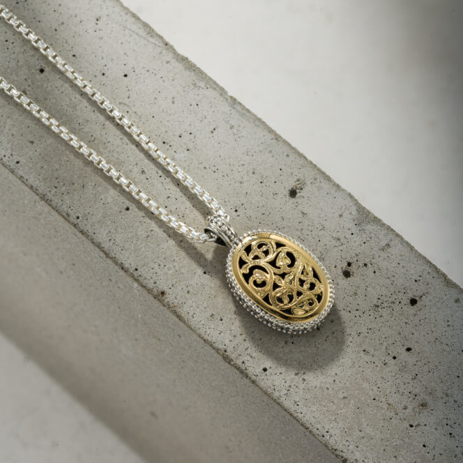 Garden Shadows medium oval Pendant in 18K Gold and Sterling Silver - Image 2